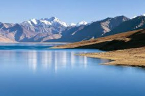 Ladakh Unveiled: A Nomadic Adventure Awaits